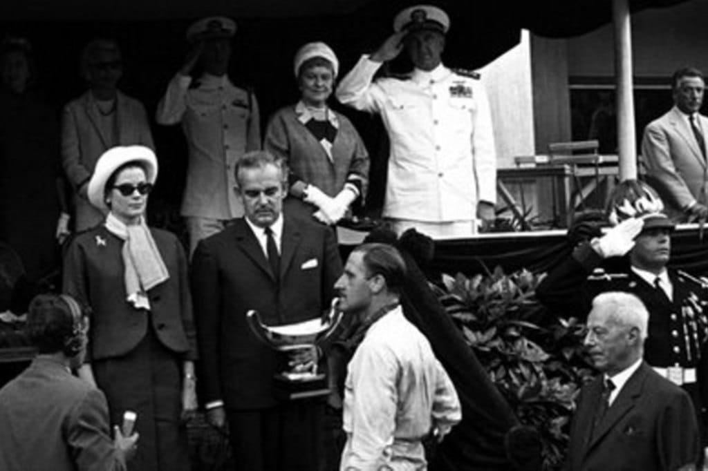 1964 мон подиум