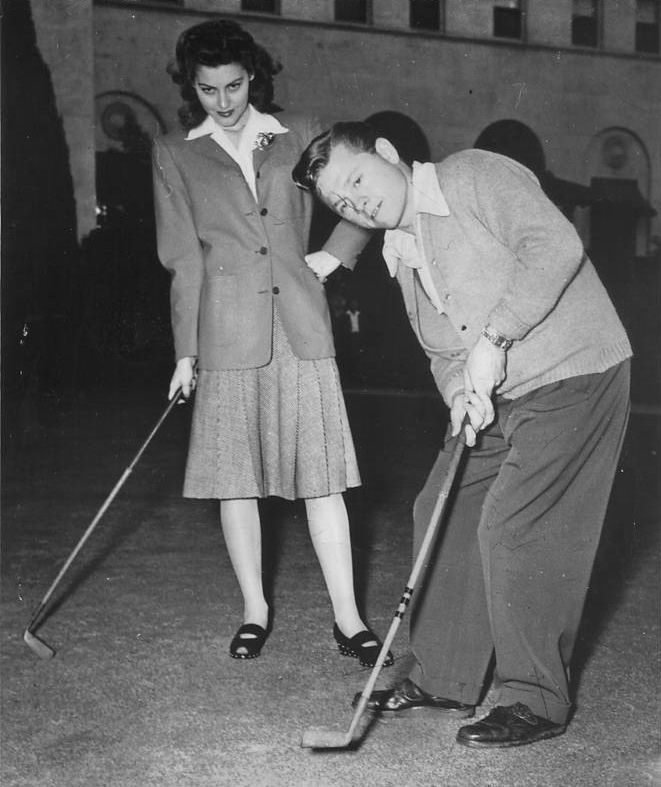 Ava_Gardner_f23