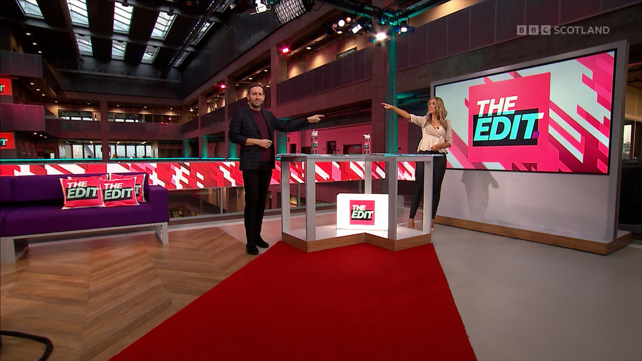 12.11 - 19.15.00 - The  Edit. Entertainment news and chat with Amy Ir....ts_snapshot_07.30.381