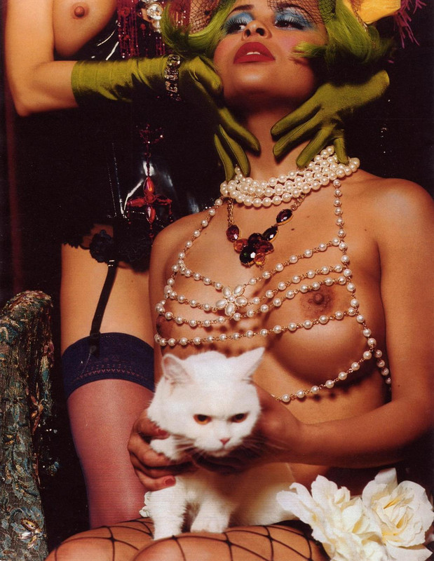 Виктория Кастро 04