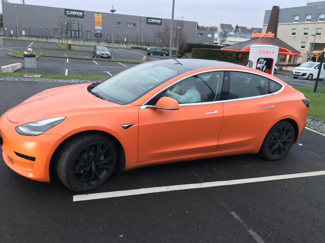 5EF9BC05-81AD-4A4B-80BD-91D5448E70E3