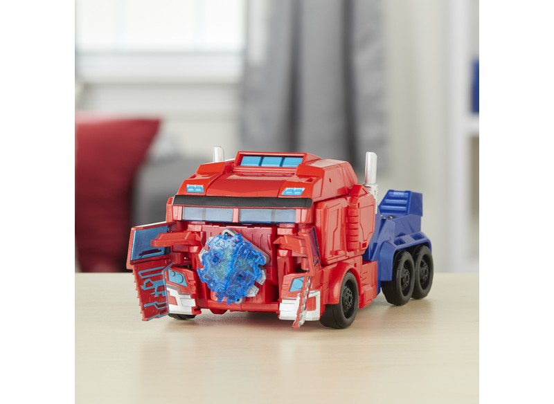 Transformers-Cyberverse-Ultimate-Optimus-Prime-007