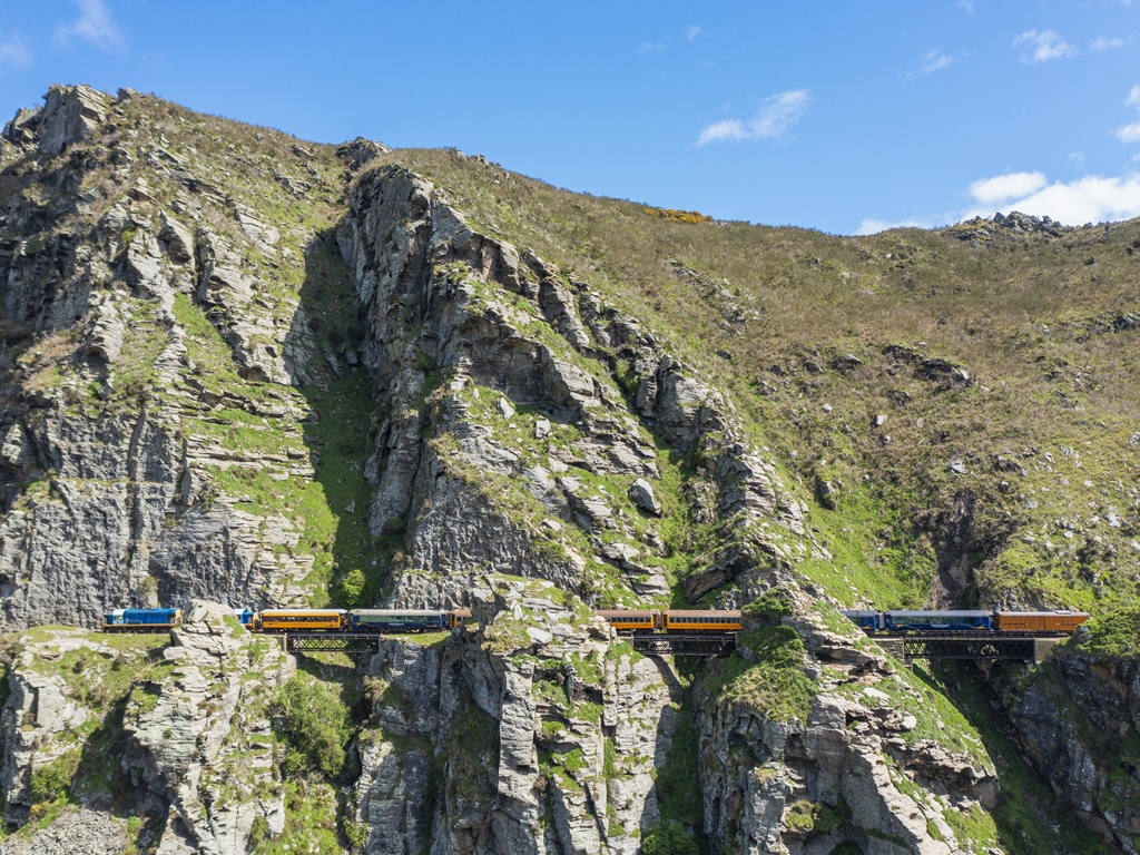 Dunedin to Queenstown (One-Way) Including Taieri Gorge Train | Shaara Deals