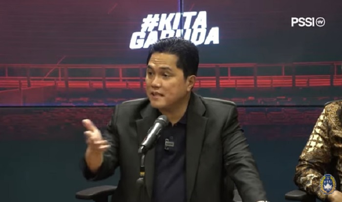 Ketua Umum PSSI, Erick Thohir, saat menyampaikan harga tiket Indonesia vs Argentina melalui siaran langsung Youtube PSSI TV.