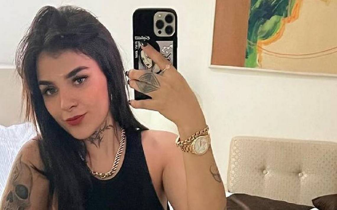 Karely Ruiz se presume de vaquerita y demuestra que está preparada para Halloween