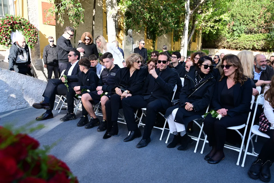 tsipras oikogeneia kideia flampourari1 0 jpg