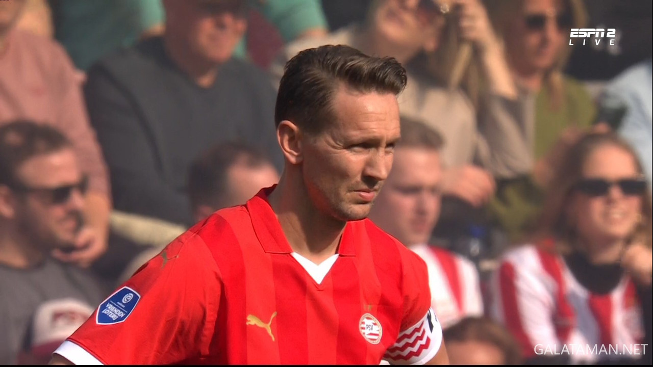 [Image: 03-03-14-00-00-ESPN-2-HD-Voetbal-Eredivi...19-896.jpg]
