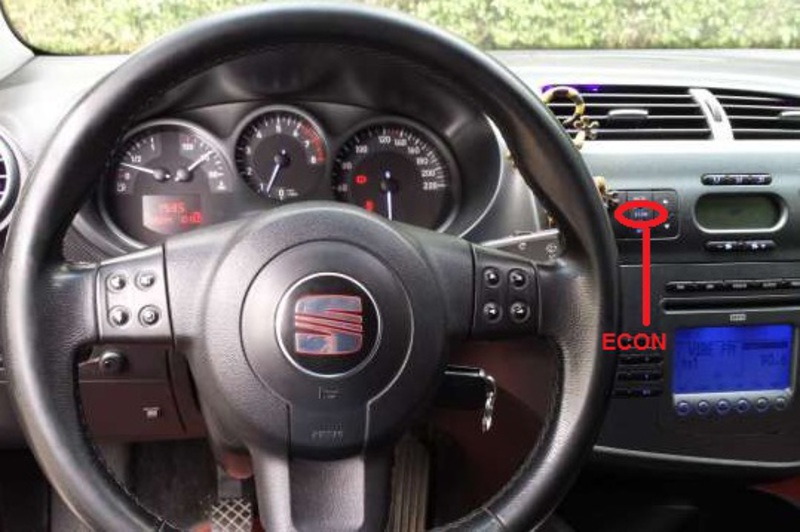 33769323_2_644x461_seat-leon-1p-fotografii