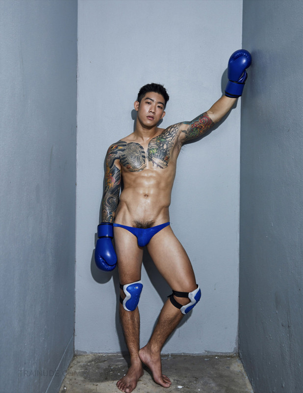 048