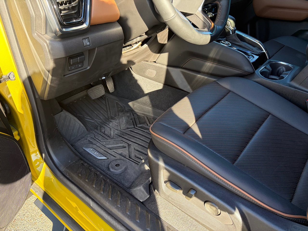 Vehicle thumbnail 24