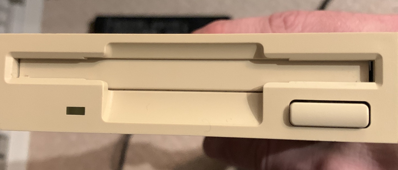 23C5C544-F88C-47A1-A736-1786A5DA75A1