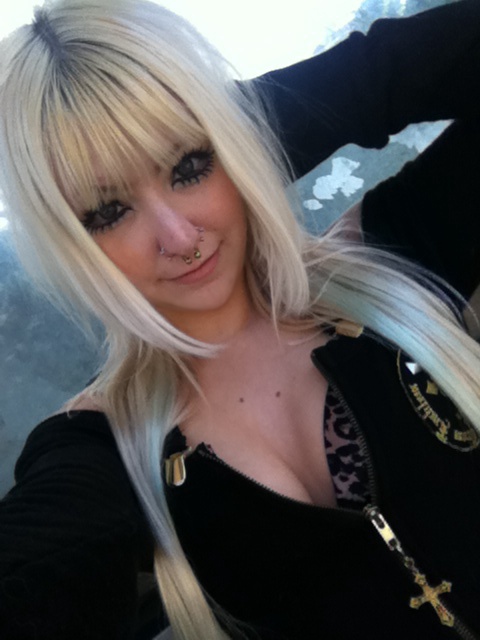 Selfie of Ray with blonde and blue hair.