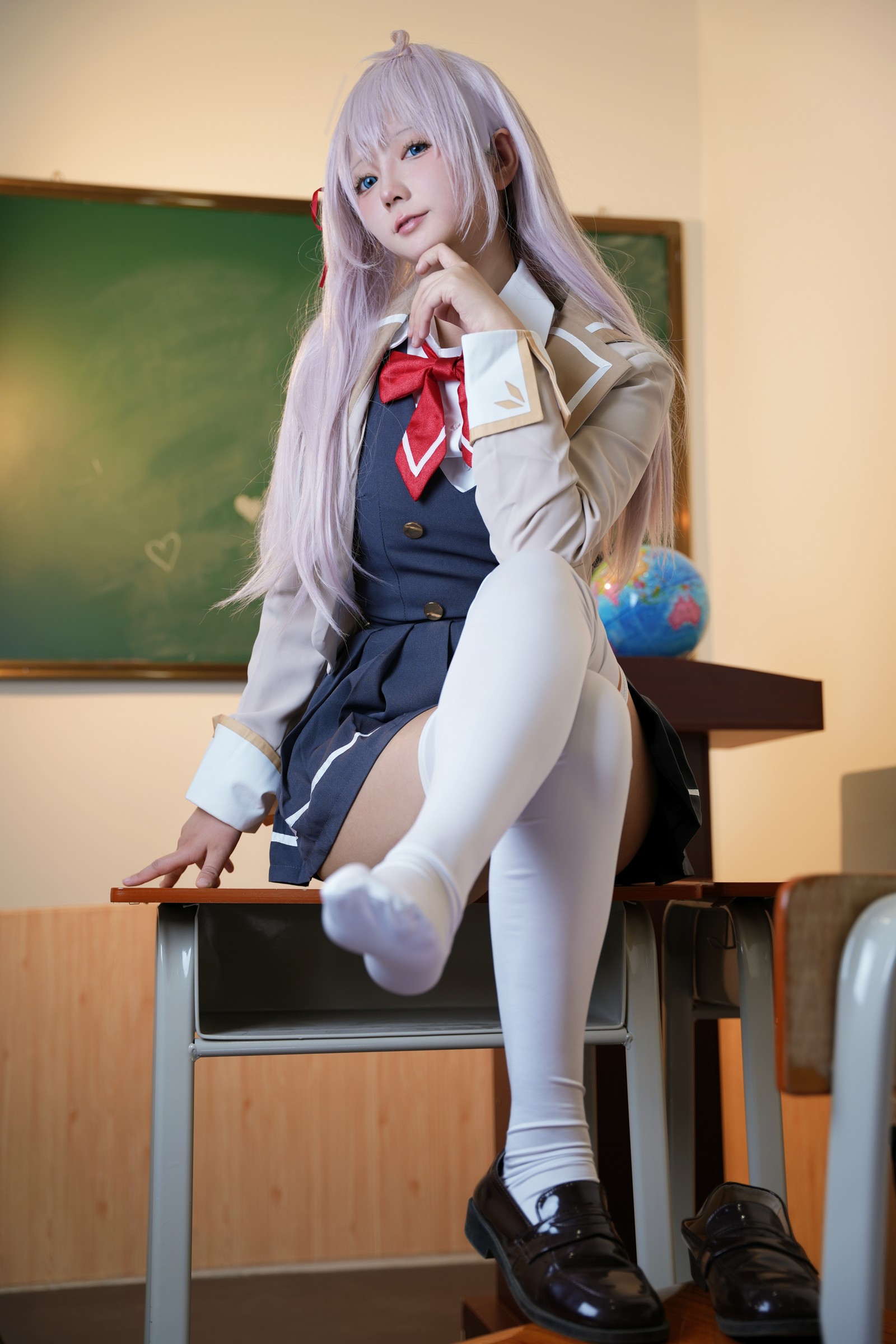 喜欢爱理吗写真集：邻座艾莉同学俄语羞涩系列高清套图（30P-136.1M）插图3