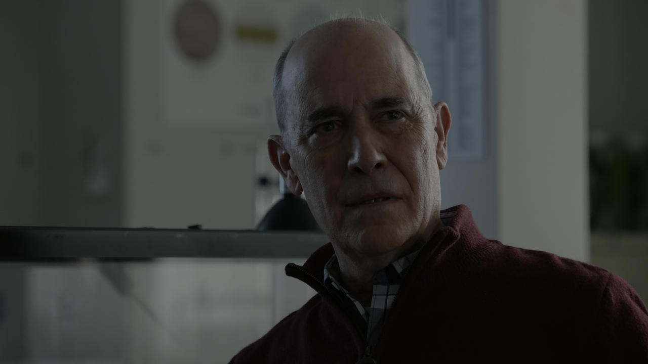 The.Blacklist.S08E12.Rakitin.1080p.10bit.AMZN.WEB-DL.DDP5.1.HEVC-Vyndros.mkv_snapshot_22.13_[2021.04