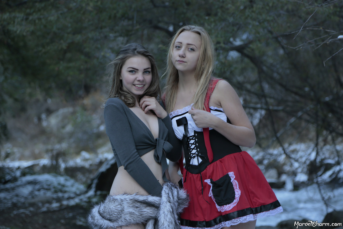 MarvelCharm_Rebecca-Violet-Winter-Trip-097