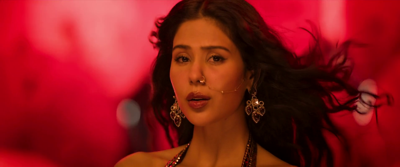 [Image: vlcsnap-2025-10-29-19h31m24s321.png]