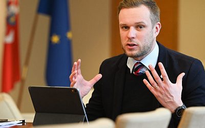 Lanzbergynas prisižaidė: bijodami Kinijos sankcijų investuotojai uždarys gamyklas Lietuvoje