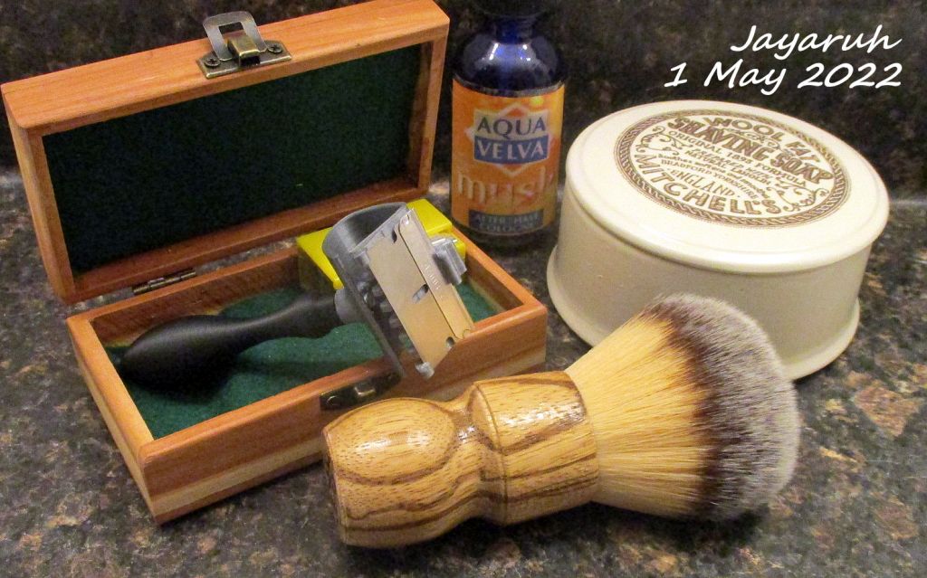 [Image: sos220501.jpg]