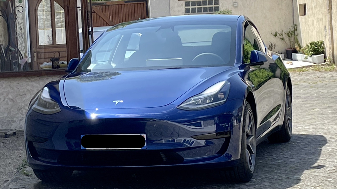 939C554C-ECEF-4D58-B33E-ACF87BD1C510_1_201_a