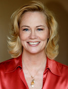 Cybill-Shepherd-b35