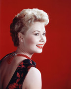 Mitzi-Gaynor-d24