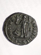 Nummus a nombre de Constantino I. IOVI CONSERVATORI. Nicomedia Whats-App-Image-2024-02-15-at-23-52-15