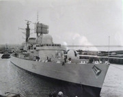 https://i.postimg.cc/bdRD8vnV/HMS-Sheffield-D-80-1.jpg
