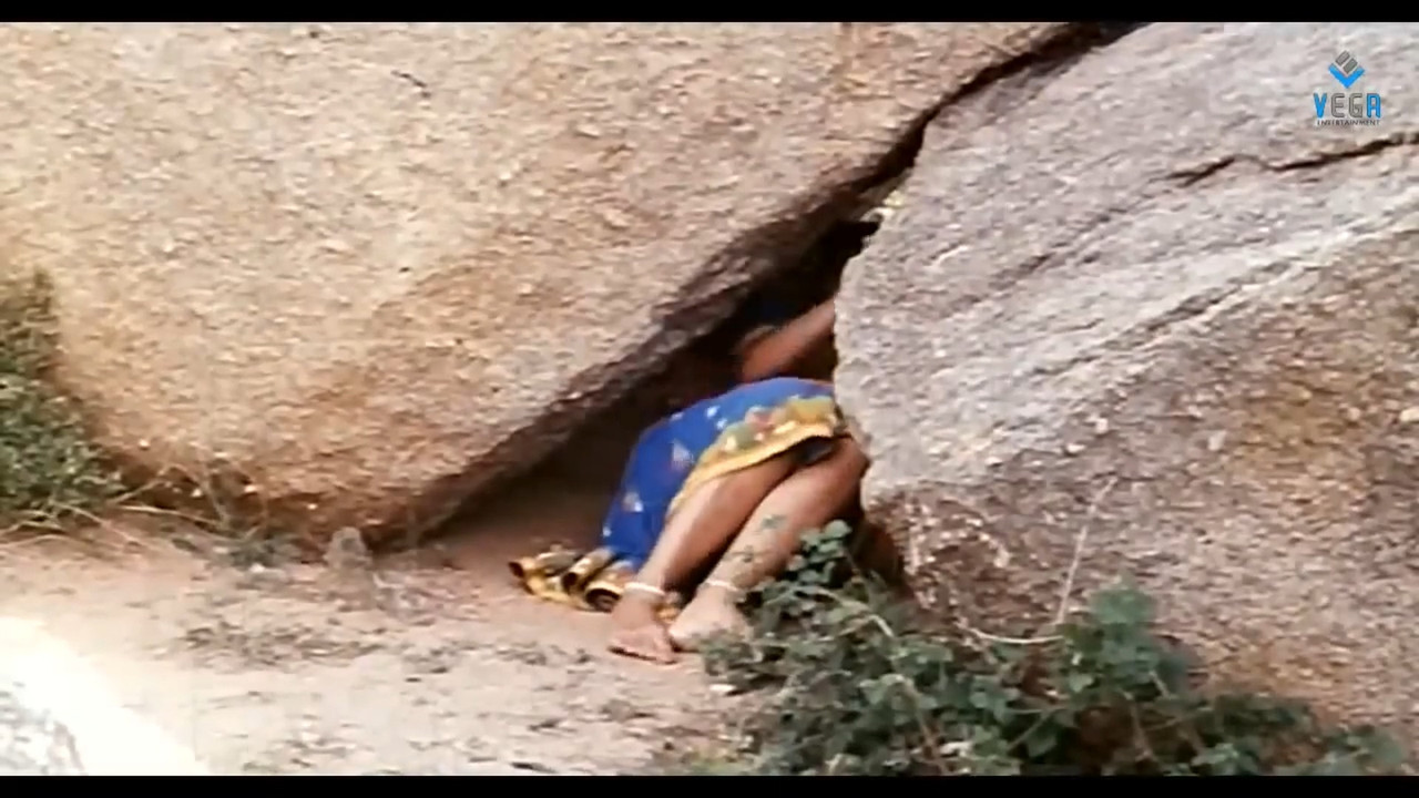 Dolly Minhas Palviahgam Avi - Villains Troubles a Women_4MxpygcjgQs.mp4_20220519_114852.072