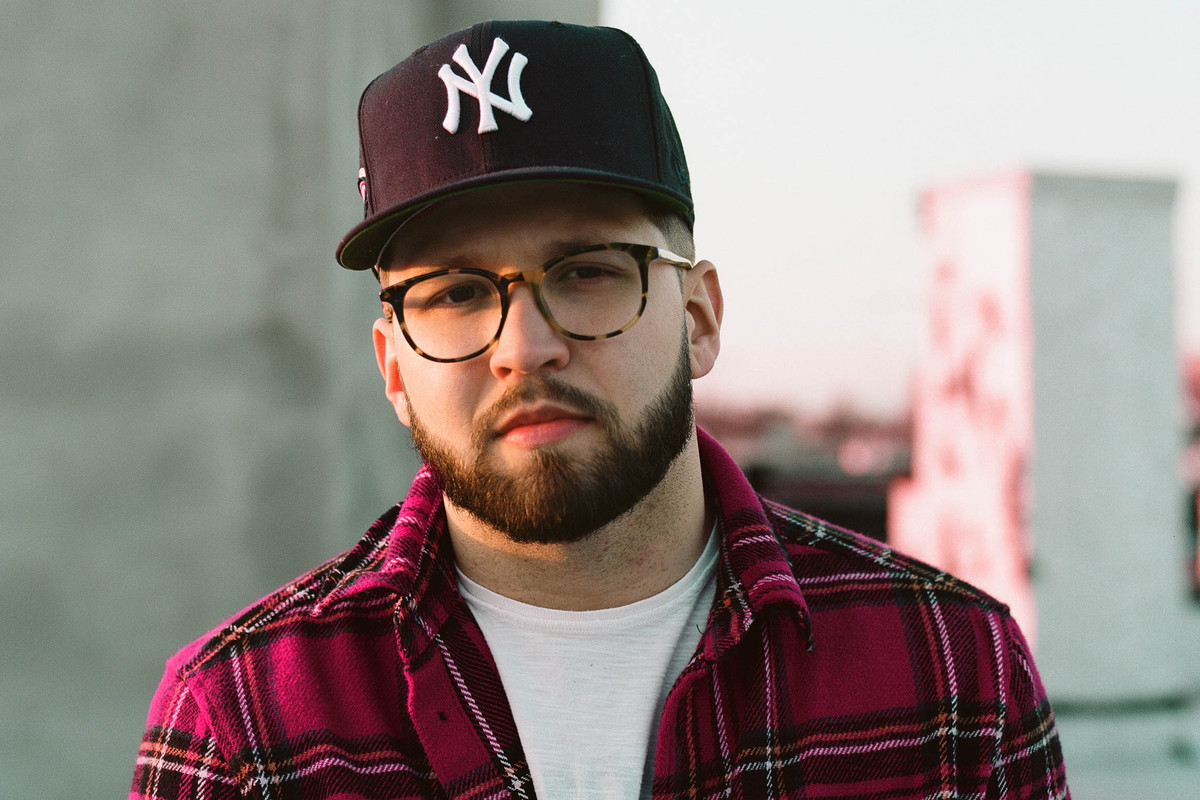 Andy Mineo 2024 Wife, net worth, tattoos, smoking & body facts Taddlr