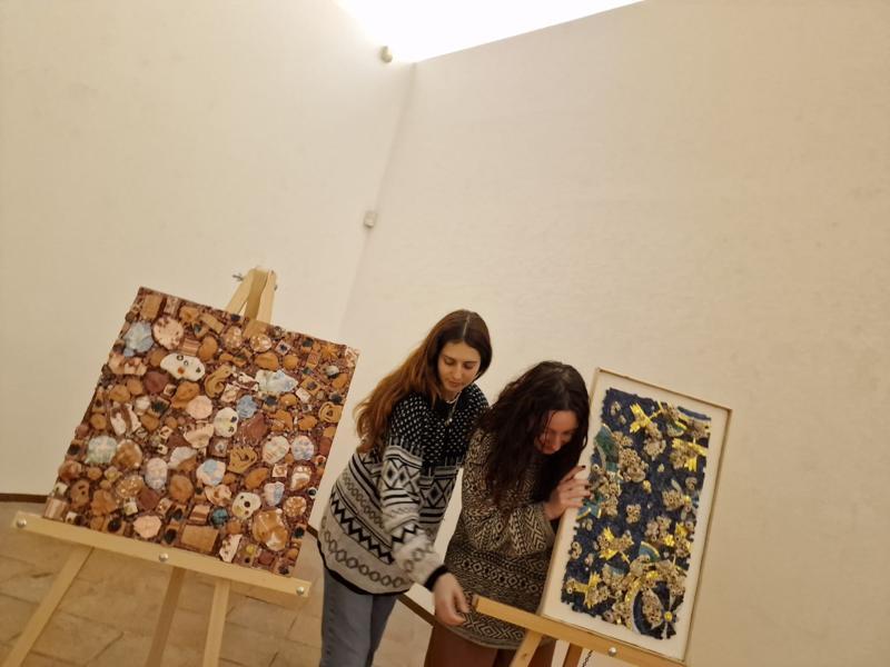 Venerdì 14 marzo a Faenza (Ra) inaugurazione mostra Declinazioni contemporanee: ceramica e mosaico di Federica Sangiorgi e Francesca Fantoni Venerdì 14 marzo a Faenza (Ra) inaugurazione mostra Declinazioni contemporanee: ceramica e mosaico di Federica Sangiorgi e Francesca Fantoni