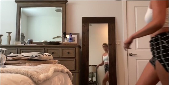 [Image: Voyeur32695143032.jpg]