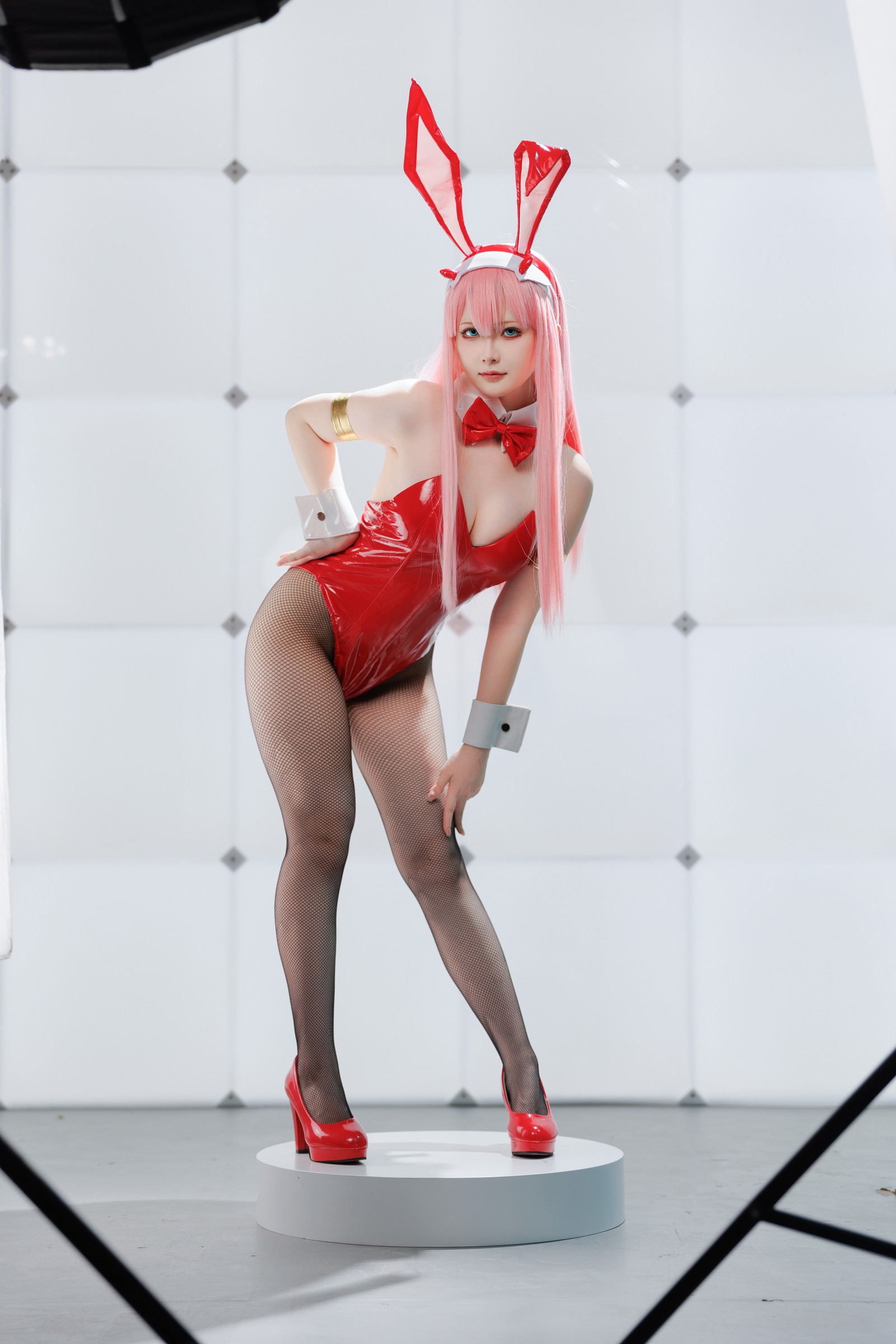 屿鱼 Yuyu Zero Two Cosplay 写真图集｜Darling in the Franxx 高清摄影（39P｜356MB）插图2