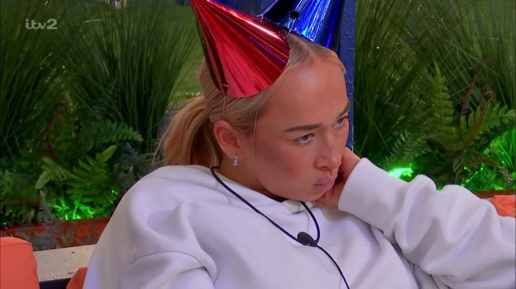 [Image: zqmv5h3f9bw4.jpg]