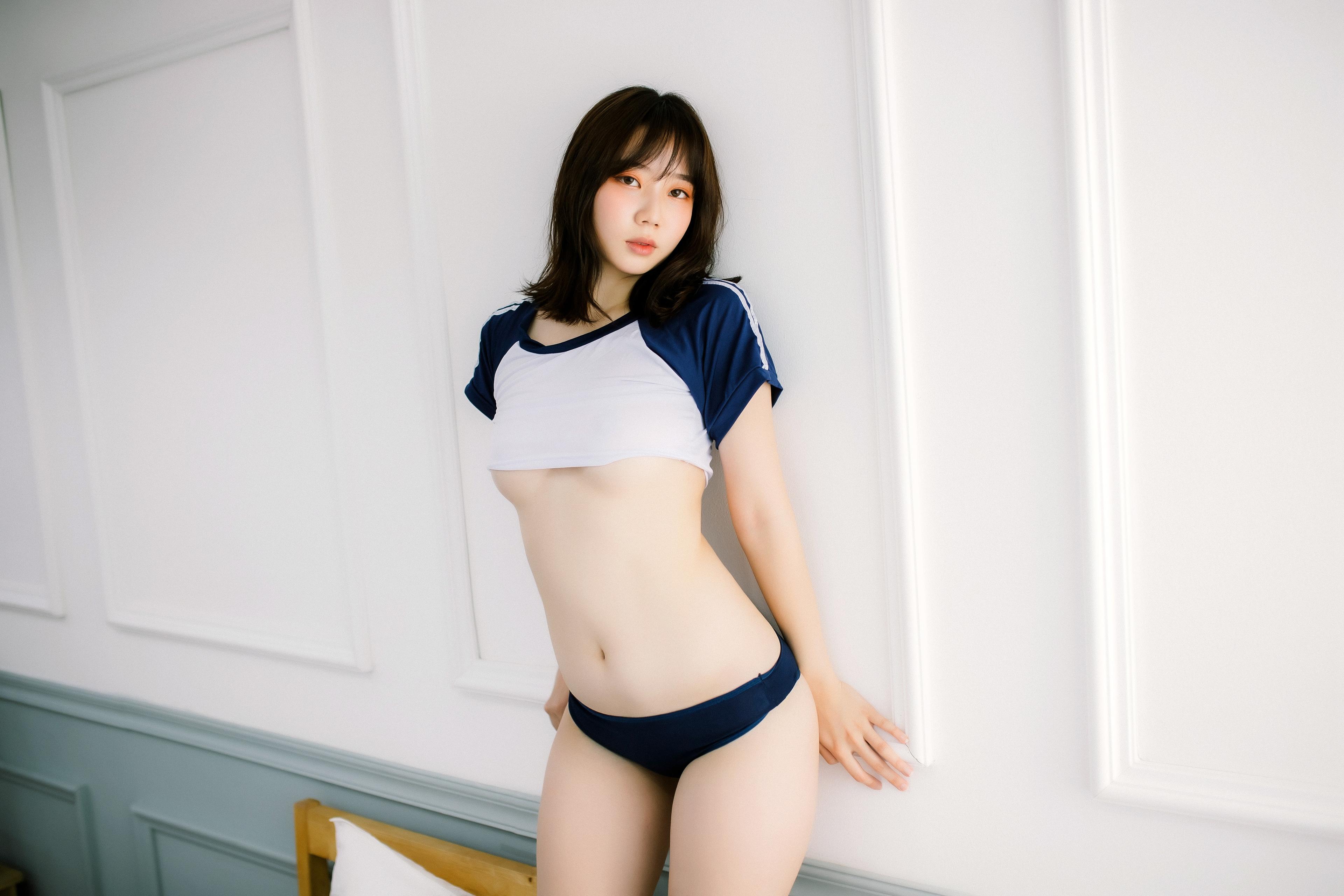 Myu_a(뮤아) NO.009 Moon Night Snap The Window B 32