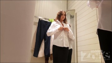 [Image: Voyeur26105100254.jpg]
