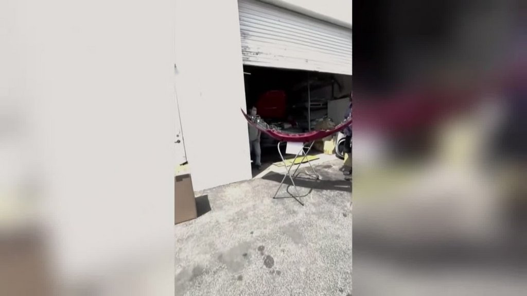 [Image: 38fmy52akqwb.jpg]