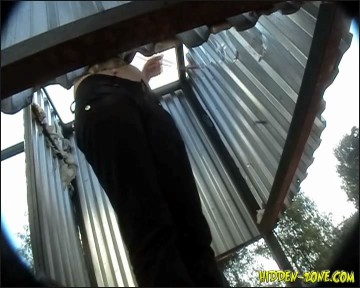 [Image: Voyeur32205143352.jpg]