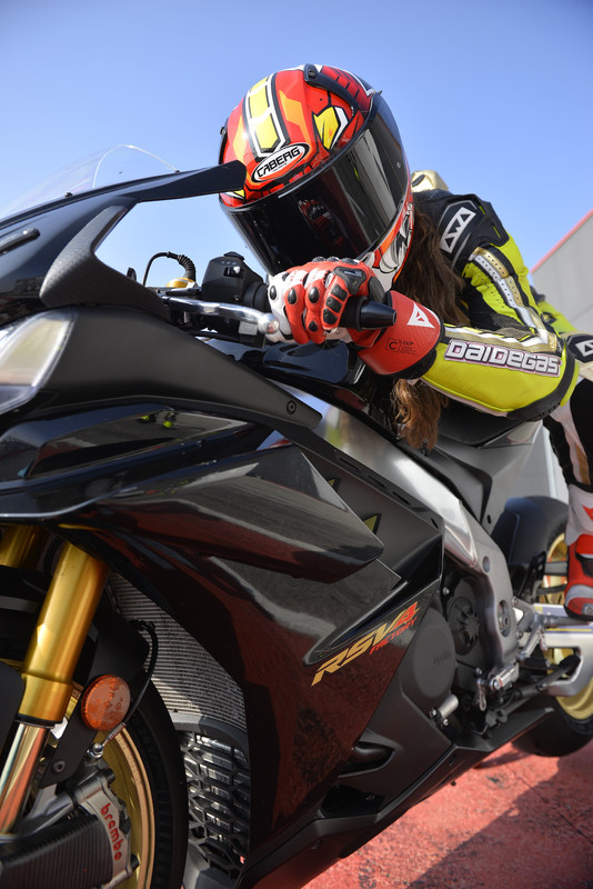 8A500893-9898-4F4D-B5B9-6955140B6858