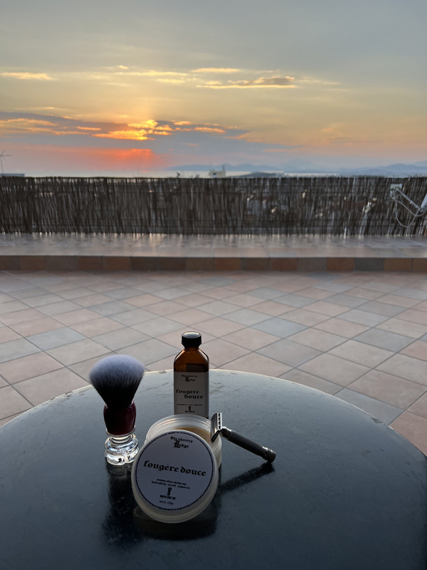 FCB548C8-45DD-4D69-8C94-2D516F142B7A