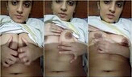 Hot desi slut rubbing her boob part 2