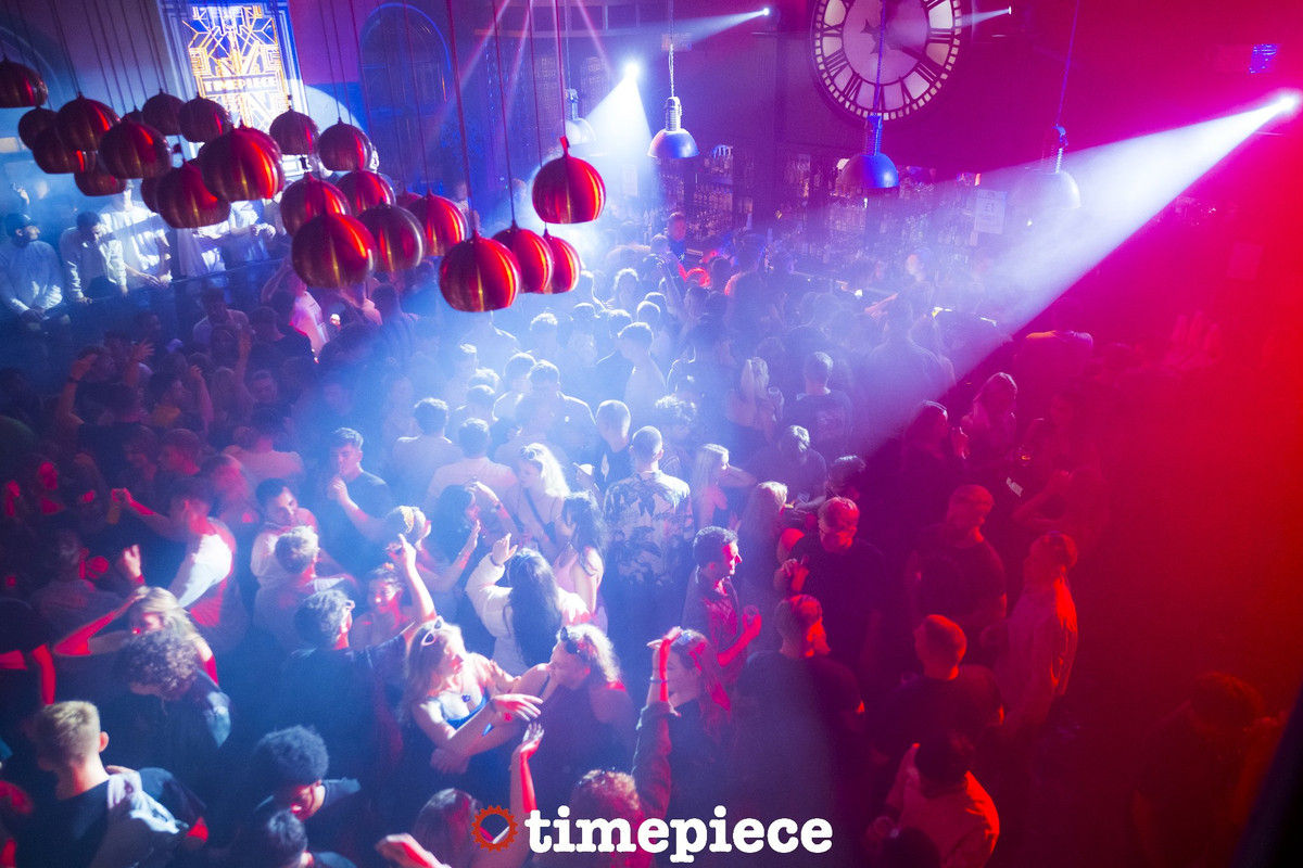 Timepiece-Nightclub-Wine-Bar