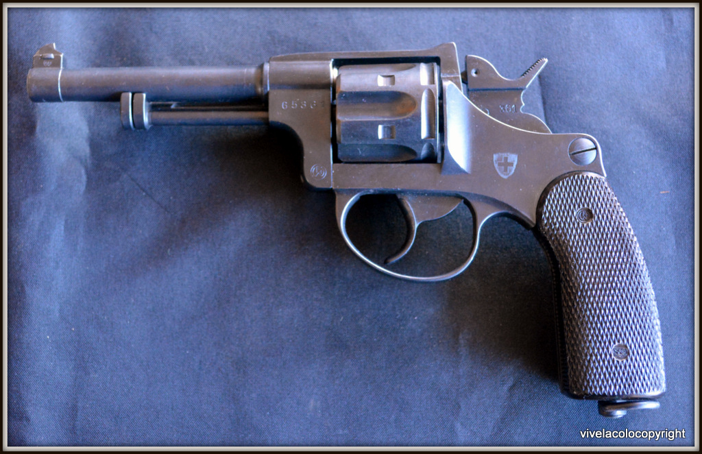 Les revolvers Suisses 1882 - 82 / 29 et leur munition DSC-0063