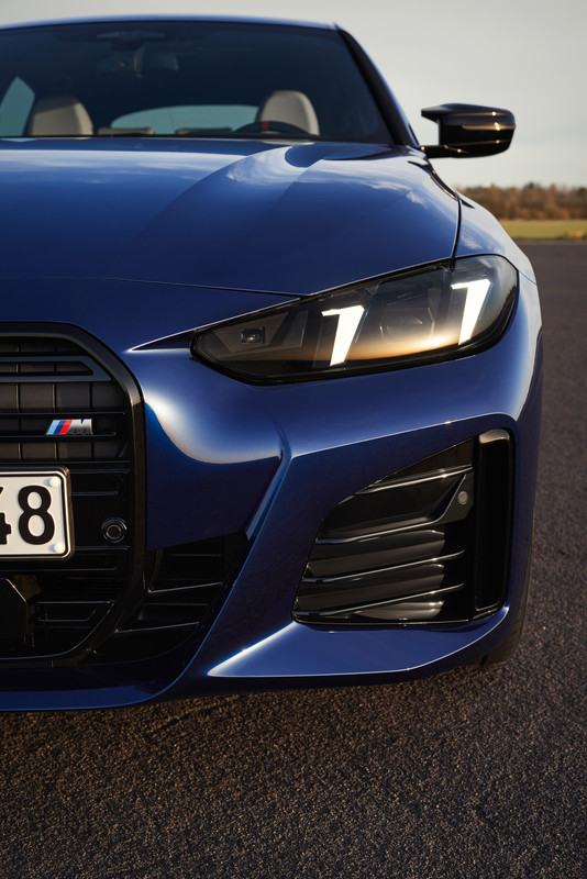 P90546581_highRes_the-new-bmw-m440i-xd