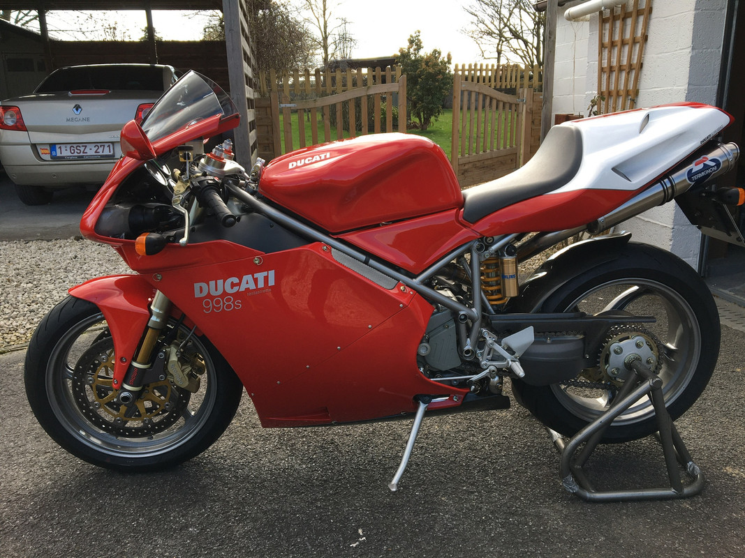 30C9A5D7-86B8-43E3-8BB5-EAAAE4D07154