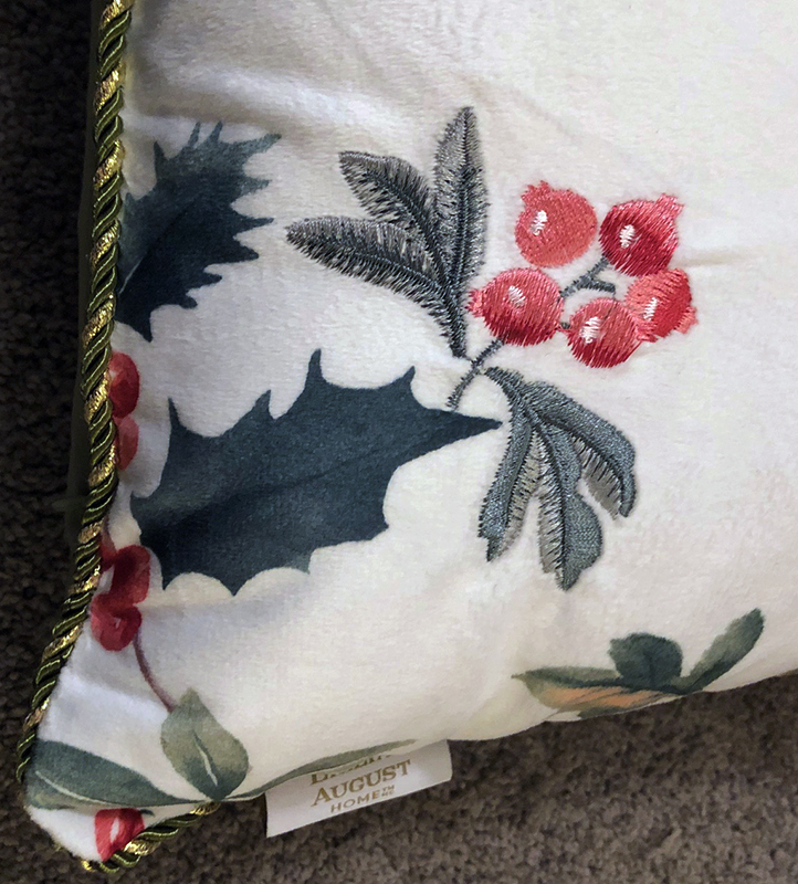01birdpillowcornertag