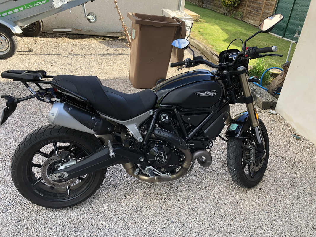 ED1D4103-CD87-4EF0-93DE-A0E3A9B32892