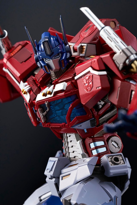 Flame-Toys-Kuro-Kara-Kuri-G1-Optimus-Prime-08