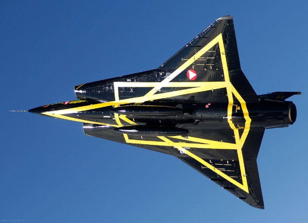 Saab-J-35-Draken-black.jpg