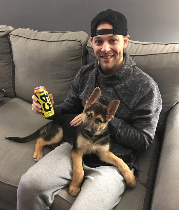 1F77649A-DADD-4D38-B0AA-5B4B83CFC195