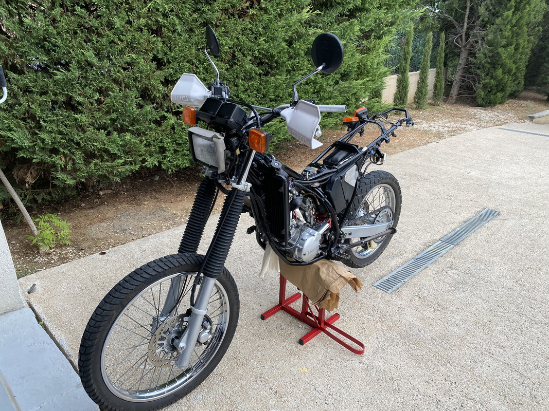 9FEA5C9E-0378-4D85-83CF-4633443E2B4D